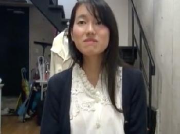 清楚に見えて淫奔な黒髪巨乳素人人妻をハメ撮り→無許可で腟内射精