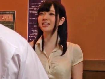 乳腺に媚薬オイルを塗りたくられて性的欲望が煽られた巨乳娘→太マラ突っ込まれ痙攣絶頂!!