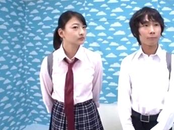 女子校生に後輩とディープキスさせたらどうなるか？予想を裏切らずにコンドーム未装着の膣射性交