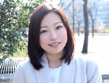 26歳の妖艶な雰囲気を醸し出す人妻が…淫らな騎乗位で快楽を得る!!