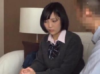 美少女女子校生が悪い大人たちの言いなりになって膣射交尾