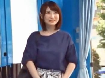 少し不本意ながらも童貞ペニスを筆おろししてくれた優しい素人さん