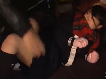 ベビーフェイス美少女が不意に強姦で膣内射精され茫然