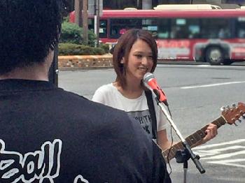 インディーズバンドの女の子が夢を見続けるためAVデビュー