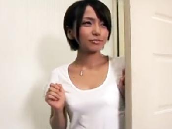 勃起不全の夫にうんざりしたとても綺麗な若ママが連れ子のペニスに溺れる寝取られ近視性交