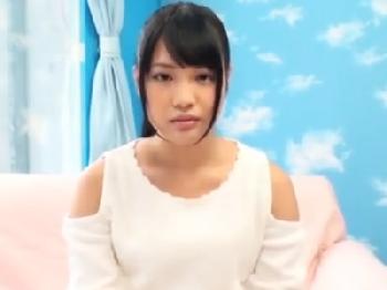 透明感がすごいアイドル志望のピチピチ美少女を電動マッサージ器で欲情させてセクロス成功W