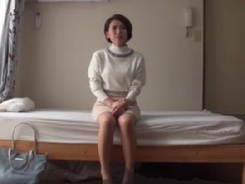 イケメン棒で激しくピストンされ連続昇天する素人美女