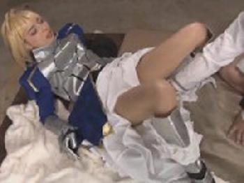 聖女コスプレイヤーの子宮に孕ませ精液コンドーム未装着で孕ませ射精