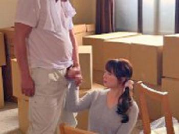 サプライズのために段ボールの中に隠れた私はそこで衝撃的な光景を目撃