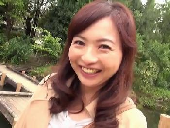 笑顔が素敵な熟女様→一度は捨てた女を再度拾い上げて浮気情事に花開く!!