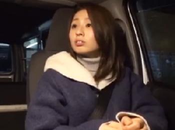 色っぽい30代の人妻が純真な年下男子を性的逆暴行して膣内射精