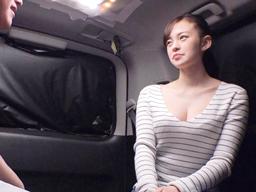 看板娘のいる渋谷のカフェに潜入→バイト後に呼び出しカーセックス