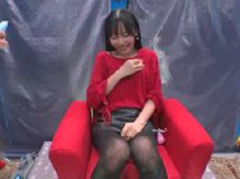 マジックミラー号の外で待ってる彼氏を裏切り快楽に溺れて悶えまくる素人娘