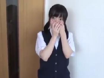 ガチで性奴隷化が完了している女子校生!!今日もハメ撮り部屋にきてコンドーム未装着の膣内射精交尾