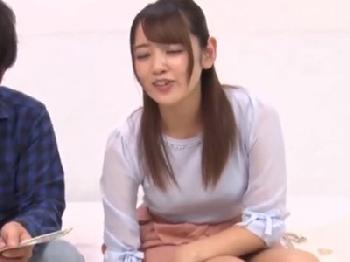 彼氏の目の前で巨根男優に寝取られる彼女