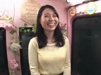 そんな風には絶対見えない素人人妻は想像以上にビッチだった