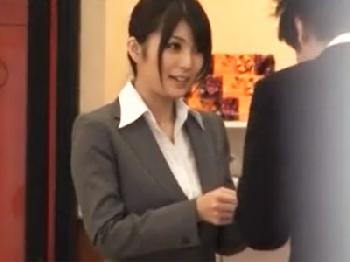 スパンキングで感じるマゾなとても綺麗な女性秘書を監禁拘束強姦!!