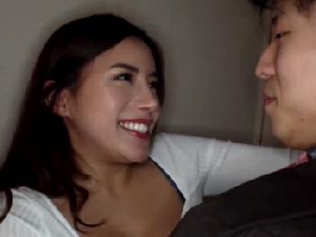 夫が出社するとすぐに浮気相手に電話をして連れ込み浮気