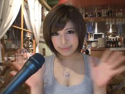 程よい肉付きでエロティックなのに幼い陰毛がないワレメのお姉さんとの性行為で精液ぶっかけ