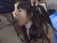 同じマンションに住む童顔娘に媚薬ペニスをイラマチオさせ強制的に欲情→自宅連れ込み性的暴行!!