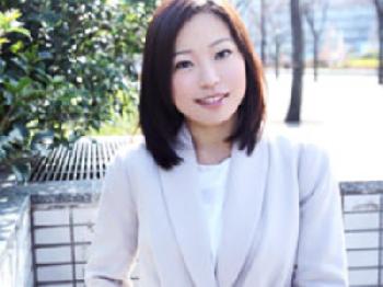 夫とすれ違いで爆発寸前な性的欲望を募らせた人妻が中出し浮気SEX!!