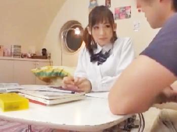 射精したい衝動を辛抱出来ない絶倫陰茎患者をとても綺麗な白衣の天使達がサポートトレーニングW