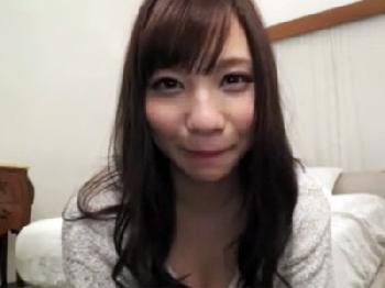 日頃からヤリまくってるビッチ女子大生がハメ撮りで痙攣絶頂