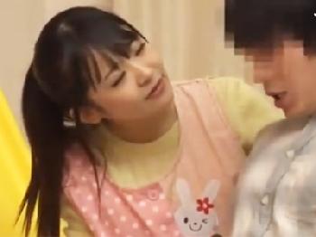 美少女保育士さん2人がよしよししながら献身的な性行為してくれる