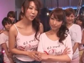 普段は品行方正な女性会社員達が猥褻化してペニスを求められ乱交する状態にW