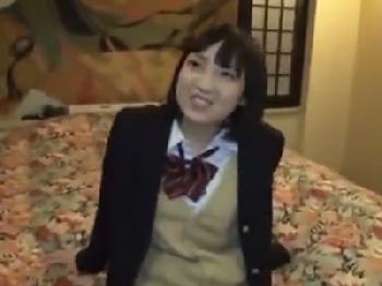 金欠でお金が必要な女子校生が援助交際でスペルマ孕ませ射精