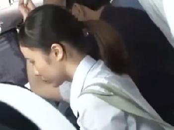 清楚な爆乳女子校生にムラついた会社員が痴漢して逃走