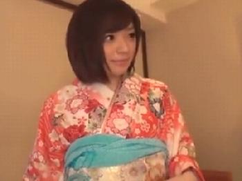 マッサージ師美少女の独特の卑猥さに辛抱出来ず婦女暴行した中年男