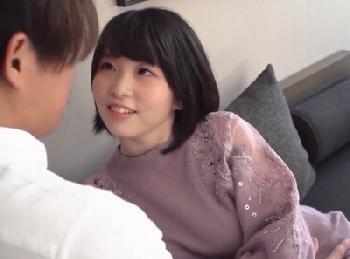 男の目をジッと見つめてくるツンデレ童顔娘が隠れ巨乳を曝け出して性行為