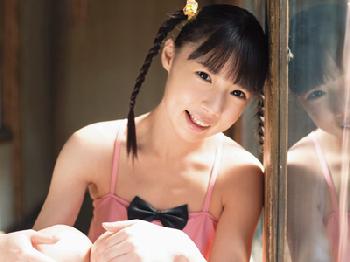 膣内射精の意味もわからない女の子にたっぷり本物中出し!!