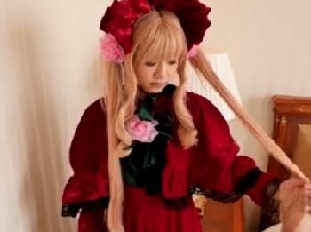 ガチで人形のようなゴスミニ系レイヤーとハメ撮り→貧乳で性的感度が凄く良好に感じながらコンドーム未装着で孕ませ射精!!