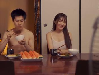 10年ぶりに会った従妹が大人に成長!!夏休みの間に性行為する生活