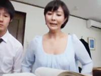 熟女家庭教師の得意科目と言えばもちろんセックス講義W