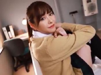 アイドル超えのルックスを持つハイクラス美少女と禁断の保健室で性行為