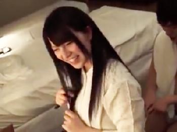 超キュートな美少女・上原亜衣ちゃんが大好きな彼氏と親密なSEX