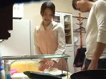 派遣されてきた家政婦を凌辱する様子を盗撮