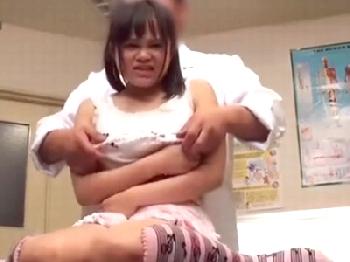 猥褻医者に強制的に肉棒をねじ込まれ犯される美少女達