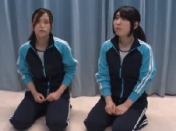 陸上部所属の脳筋女子大生二人組を言葉巧みに騙して尺八ご奉仕して貰っちゃいました