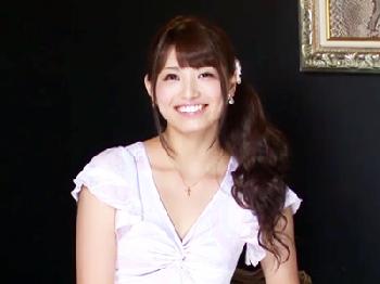 複数ペニスに責められアヘ顔晒する痴女お姉さんとの汗だく3人プレイ