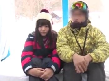 ワレメ内部へ直接射精を拒む巨乳素人に遠慮なく膣内射精