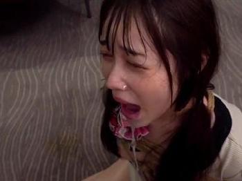 とても綺麗な女性だった受付嬢がレイパーたちに狙われて監禁脅迫性交