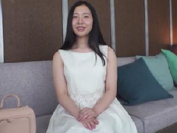 清楚に見えてマゾヒストの変態なお姉さんが目隠しプレイでアクメ連発