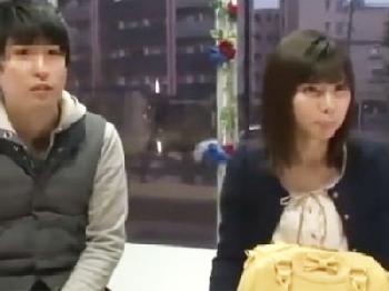 友人同士だといいつつ結局性交する素人女子大生