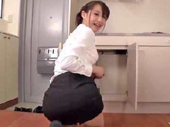 二人きりの内見で性的凌辱される不動産屋OL