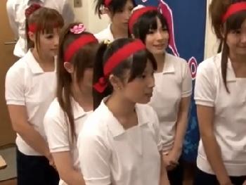 まさかの女子校生たちが運営するソープ!!まだ見習いの6人のソープ嬢と乱交体験W