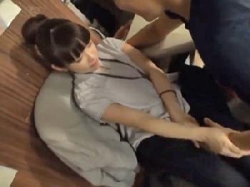 恥ずかしがり屋なSOD女社員が精液ぶっかけられて恍惚イキ